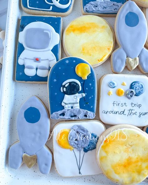 First trip around the sun 🪐🧑‍🚀 Pricing? 👉🏻 https://msha.ke/alecreations918 • • • • #alecreations918 #tulsasmallbuisness #tulsaoklahoma #decoratedsugarcookies #customcookies #cookie #cookies #inspirationcookies #cookiesofinstagram #royalicingcookies #desserts #okcookier #dessertideas #partyideas #party #sugarcookies #royalicing #cookier #royalicingcookies #cookies #cookiesideas #royalicingideas #firstbirthdaycookies #firstbirthday #firstbirthdayparty #firsttriparoundthesun #firsttriparoundthe... First Birthday Cookies, First Trip Around The Sun, Tulsa Oklahoma, Royal Icing Cookies, Custom Cookies, Sugar Cookies Decorated, Royal Icing, Sugar Cookies, The Sun