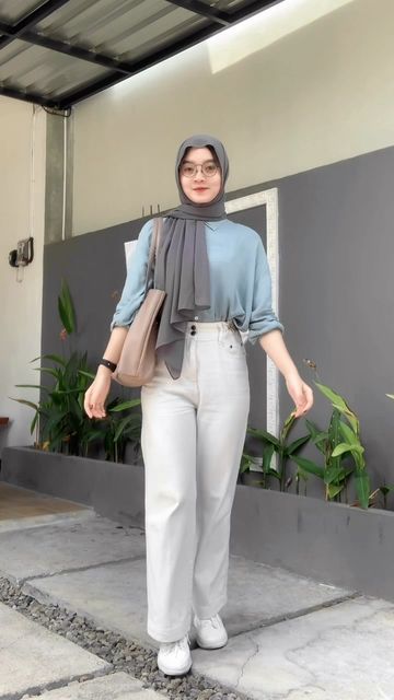 Mix And Match Outfits Hijab, Outfit Ngampus, Ootd Hijab Style, Simple Hijab, Outfit Korean, Muslim Girl, Hijabi Fashion Casual, Casual Hijab, Casual Hijab Outfit