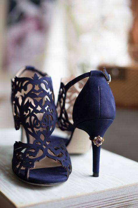 Fashion-forward wedding shoes inspired by Pantone's Classic Blue | | Sheer Ever After - A transparent Bridal Guide Navy Wedding Shoes, Hak Tinggi, High Heels Boots, Fancy Shoes, Heel Sandal, Sunday Brunch, Milan Italy, Crazy Shoes, Pretty Shoes