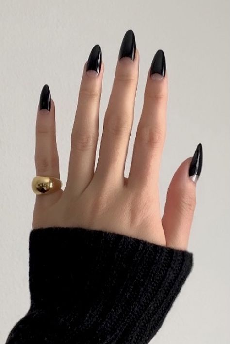 Black Styled Nails, Black Nails Minimalist, Nails With Tips Ideas, Bridesmaid Nails Black, Chic Black Nails, Black Long Nails Designs, Minimalist Black Nails, Nails For A Black Dress, Black Nails Classy