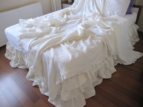 linen ruffled Queen or King duvet cover,shabby chic bedding - Solid White ivory light blue gray ruff White Ruffle Bedding, Shabby Chic Comforter, Linen Bed Cover, Linen Bedding Natural, Linen Bedspread, Bed Linen Design, Chic Bedding, White Linen Bedding, Shabby Chic Bedding