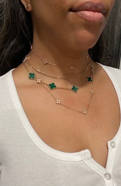 Vca Jewelry Set, Van Clef Necklace Stack, Van Cleef Layered Necklace, Van Cleef Layering, Van Cleef Arpels Necklace Layering, Vca Aesthetic, Luxury Necklace Stack, Van Cleef Long Necklace, Vca Necklace Layering