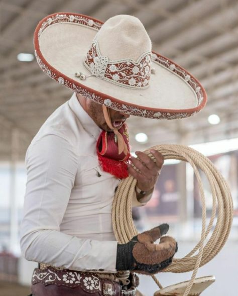 Medieval America, Charro Hat, Hat Aesthetic, Cattle Ranching, Burritos, Rodeo, Equestrian, Cowboy Hats, Cowboy