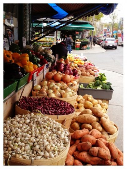 Green grocer Green Grocer, British Green, Garden District, Food Store, Olympia, Stuffed Mushrooms, England, Fruit, Green