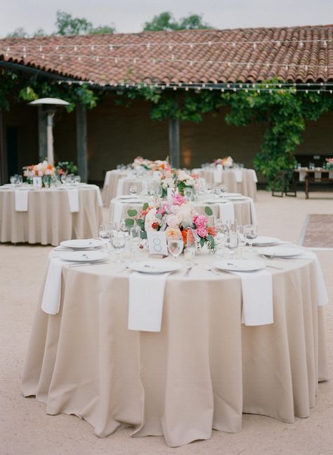 Sage Table Linen Wedding, Wedding Table Placemats, Table Cloth Wedding Ideas, Colored Tablecloths Wedding, Wedding Tablecloth Ideas Round Tables, Reception Table Linens, Open Air Wedding, Round Wedding Tables, Summer Wedding Reception