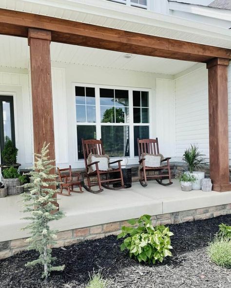 Gate Pillar Tiles Design, Wood Columns Porch, Pillar Tiles Design, Farmhouse Porch Columns, Porch Beams, Front Porch Posts, Porch Pillars, Modern Farmhouse Porch, Front Porch Columns