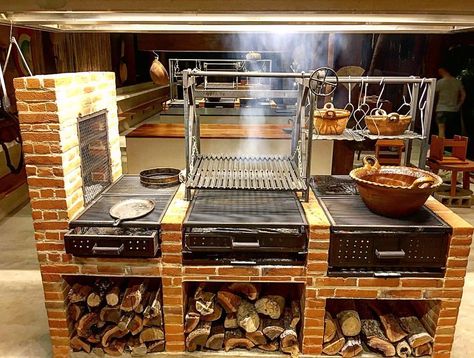 Ultimate outdoor grill Outdoor Grill Kitchen, Outdoor Kitchen Design Ideas, Outdoor Cooking Area, Barbecue Design, Bbq Grill Design, Outdoor Kitchen Bars, Outdoor Kitchen Appliances, Fire Grill, Door Kitchen