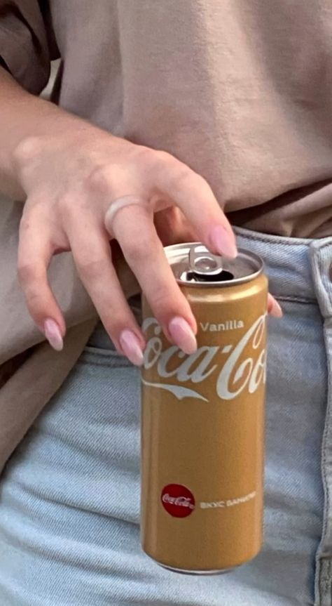 Holding Soda Can Reference, Soda Can Aesthetic, Coca Cola Can, Coke Cans, Soda Bottles, Reference Poses, Drawing Reference Poses, Soda Can, Can Opener