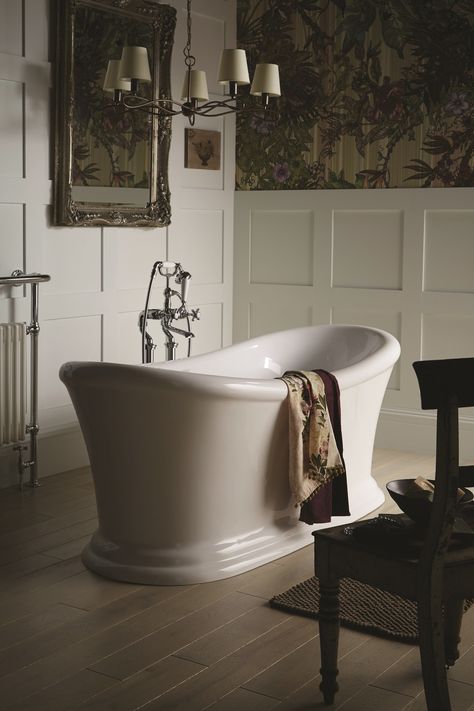 Botanical Bathroom, Heritage Bathroom, Slipper Bath, Double Ended Bath, Freestanding Bath Taps, Roll Top Bath, Bad Inspiration, Standing Bath, Bath Taps