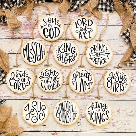 Names Of God Christmas Ornaments, Christmas Ornament Packaging, Names Of Jesus Ornaments Diy, Names Of God Ornaments, Hand Lettered Ornaments, Christmas Ornament Sayings, Scripture Ornaments, Names Of Jesus Ornaments, Round Wooden Ornaments