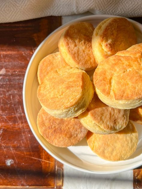 Flakey Biscuits, Vegan Biscuits, Gluten Free Biscuits, Drop Biscuits, Biscuit Bake, Plant Based Breakfast, Vegan Alternatives, Vegan Condiments, Melt In Your Mouth