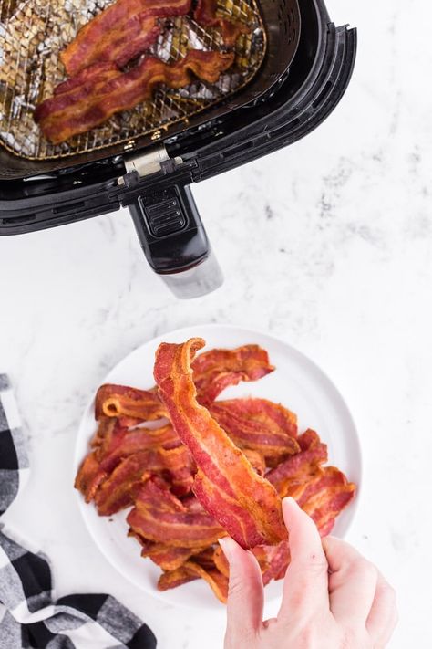 Ditch the skillet! This air fryer bacon recipe makes perfectly crispy bacon in minutes and without the mess. Cook Bacon In The Air Fryer, Crispy Bacon In Air Fryer, Bacon In Air Fryer How To Cook, Air Fryer Bacon Crispy, Bacon In Air Fryer, Air Fried Bacon, Bacon Air Fryer, Bacon In The Air Fryer, Air Fry Bacon