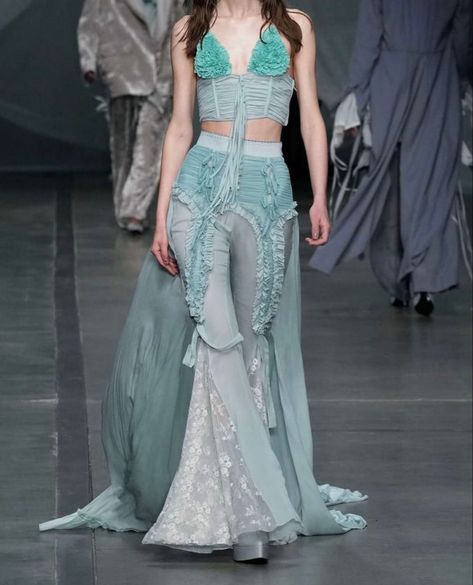 Aniye Records, No Time To Waste, Mermaid Core, Mermaid Outfit, Middle Age Fashion, Modern Vintage Fashion, Milano Fashion Week, Mermaid Fashion, Winter 2023