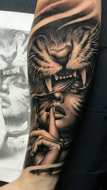 Arm Tattoos Tiger, Tato Realis, Geometric Tattoo Sleeve Designs, Cute Tattoo Ideas, Tiger Tattoo Sleeve, Animal Sleeve Tattoo, Lion Tattoo Sleeves, Native Tattoos, Full Sleeve Tattoo Design