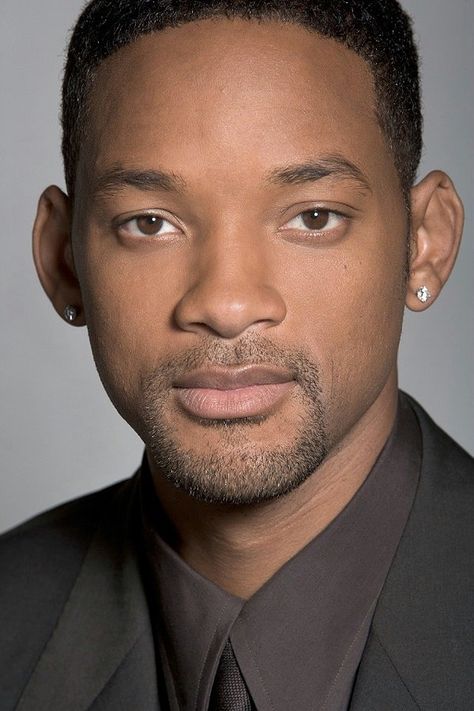 William Smith Will Smith And Family, After Earth, Black Actors, Celebrity Portraits, Black Man, Famous Faces, Best Actor, Hollywood Stars, American Actors