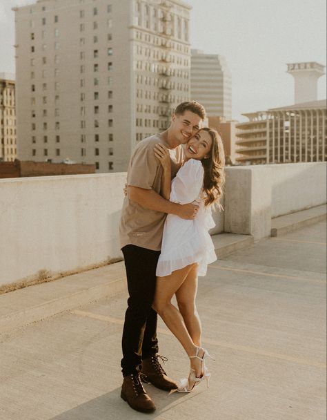 Bridal Fits, Engagement Shoot Outfits, City Couples Photography, City Engagement Pictures, Urban Engagement Photos, Rooftop Photoshoot, Engagement Shoot Outfit, Engagement Picture Outfits, Urban Engagement