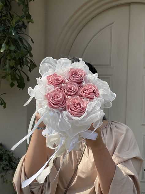 Coquette Flower Bouquet, Satin Bouquet Flower, Coquette Bouquet, Satin Flower Bouquet, Paper Bouquet Diy, Satin Flowers Diy, Roses Bouquet Gift, Ribbon Flowers Bouquet, Flower Shop Decor