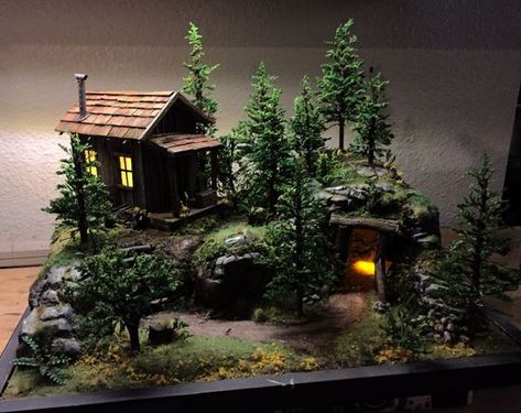 Diy Miniature Village, Diorama Landscape, Diy Miniatures, Miniature Models, Rumah Minecraft, Landscape Model, Village Display, Shadow Box Art, Fairy Garden Houses