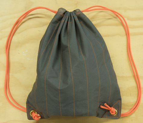 Sew a Durable Drawstring Bag Drawstring Backpack Tutorial, Drawstring Backpack Pattern, Diy Backpack Pattern, Drawstring Bag Tutorials, Backpack Pattern Sewing, Drawstring Bag Pattern, Cinch Bag, Diy Backpack, Crafting Tools