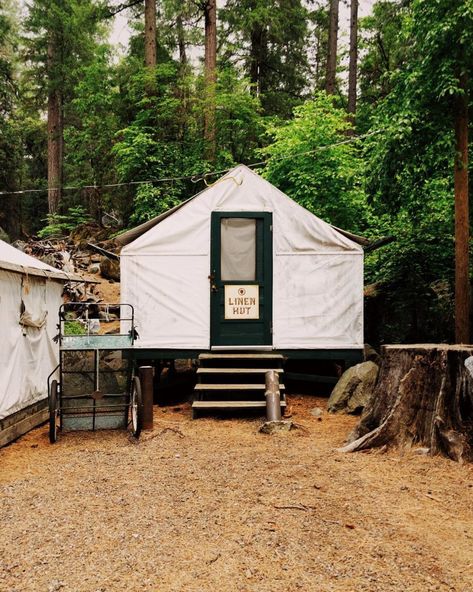 Since 1899 (that’s long before Wes Anderson ever made Moonrise Kingdom), this charming campground has been welcoming travellers to Yosemite National Park with its picturesque tented accommodation and cinematic backdrops. This place my friends, is the real Moonrise Kingdom. Half Dome Village Wes Anderson Camping, Moonrise Kingdom Aesthetic, Wes Anderson Moonrise Kingdom, Scout Aesthetic, Jane Hotel, Wes Anderson Aesthetic, Field House, Messy Nessy Chic, Moonrise Kingdom