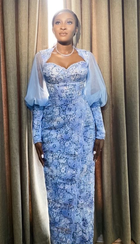 yoruba outfit look Yoruba Outfit, Lace Asoebi, Lace Asoebi Styles, Asoebi Lace Styles, Nigerian Lace Dress, Aso Ebi Lace Styles, Nigerian Dress, Nigerian Lace Styles Dress, Nigerian Lace Styles