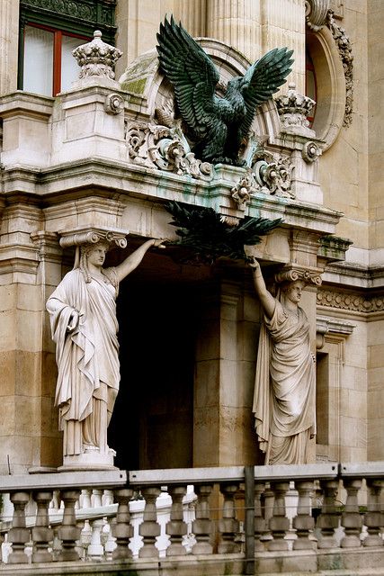 Architecture Parisienne Architecture Pictures, Architecture Parisienne, Architecture Antique, Opera Garnier, Parisian Architecture, Palais Garnier, Paris Architecture, Awesome Architecture, Architecture Ideas