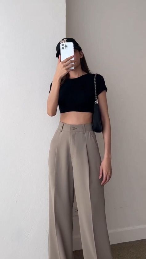 Celana Kulot Outfit, Celana Kulot High Waist, Outfit Celana Kulot, Kulot Outfit, Kulot Crinkle, Outfit Celana, Kulot Pants, Dress Pants Outfits, Elegant Outfit Classy