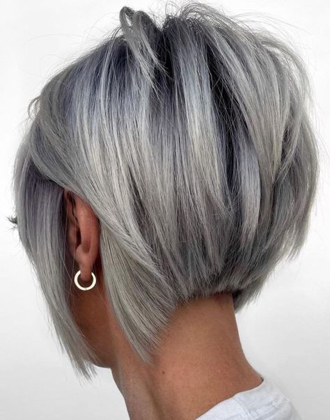 Twist Short, Κούρεμα Bob, Pixie Bob Hairstyles, Kadeřnické Trendy, Pixie Bob Haircut, Stacked Bob Haircut, Edgy Haircuts, Bob Hairstyles For Thick, Vlasové Trendy