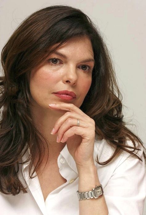 Jeanne Tripplehorn Jeanne Tripplehorn, Holly Marie Combs, Jennie Garth, Jean Smart, Dramatic Classic, Regina George, Simply Chic, Iconic Women, Big Love