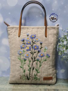 Brazilian Embroidery, Brazilian Embroidery Stitches, Embroidery Purse, Handbag Sewing Patterns, Crochet Bag Pattern Free, Tote Bags Sewing, Pola Sulam, Embroidery Bags, 자수 디자인