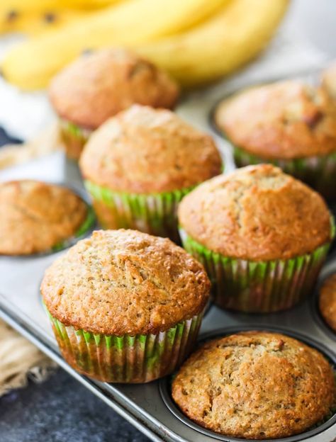 These Banana Bran Muffins are hearty, healthy and so delicious!  Full of fibre and a great recipe for your ripe bananas. Best Easy Banana Bread, Banana Bread With Almond Flour, Brownies Banana, Banana Bread Recipe Easy Moist, Banana Bran Muffins, Banana Bread Brownies, Bran Muffin Recipes, Banana Muffins Easy, Banana Bread Pudding