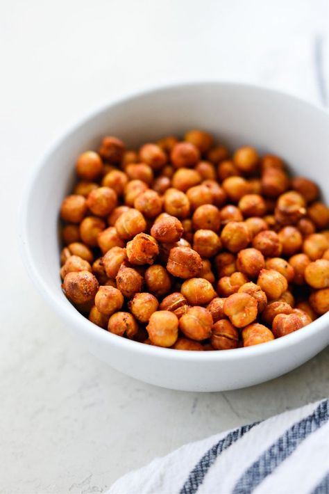 Air Fryer Buffalo Chickpeas Buffalo Chickpeas Air Fryer, Buffalo Chickpeas, Buffalo Chickpea Salad, Ranch Chickpeas, Buffalo Ranch, Healthy Eating Snacks, Pea Recipes, Chickpea Recipes, Mediterranean Food