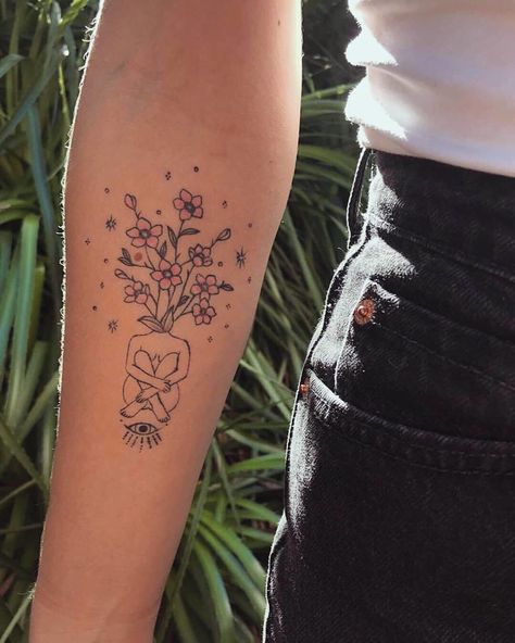 8,239 Likes, 45 Comments - Goddess Provisions (@goddessprovisions) on Instagram: “Flower head 🌸😊 Tattoo of @merakilabbe’s work 😍” Flower Head Tattoo, Recovery Tattoos, Chaos Head, Traditional Chicano Tattoos, Self Love Tattoo, Nature Tattoo, Head Tattoo, Inspiration Tattoos, Head Tattoos