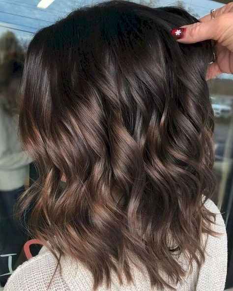 Brunette Ombre, Short Ombre Hair, Kadeřnické Trendy, Hair Color Chocolate, Medium Layered Haircuts, Brunette Balayage, Brunette Balayage Hair, Grow Long Hair, Brown Hair Balayage