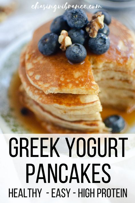 Greek Yogurt Pancakes Healthy, Yogurt Pancakes Healthy, Healthy Desayunos, High Protein Pancakes, Greek Yogurt Pancakes, Homemade Pancake Recipe, Yogurt Pancakes, Greek Yogurt Recipes, Homemade Pancakes