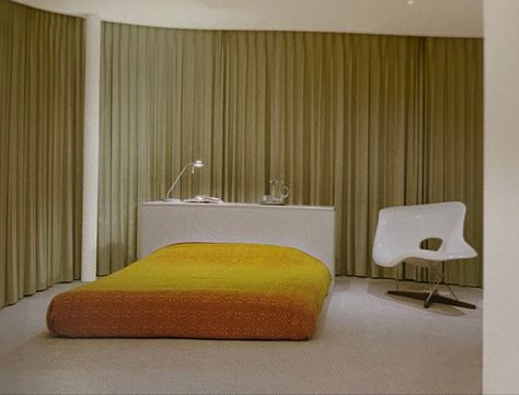 Saint Laurent Marrakech, 1970s Bedroom, Kensington House, Mid Century Interior Design, Interior Deisgn, Mid Century Interior, Interior Design Work, How To Dress A Bed, Space Interiors