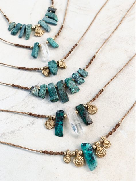 Bohemian Jewelry Necklaces, Home Made Necklaces Ideas, Boho Necklace Diy, Bohemian Jewelry Diy, Diy Jewelry Videos, Collar Hippie, Handmade Statement Necklace, Boho Jewels, Diy Jewelry Display