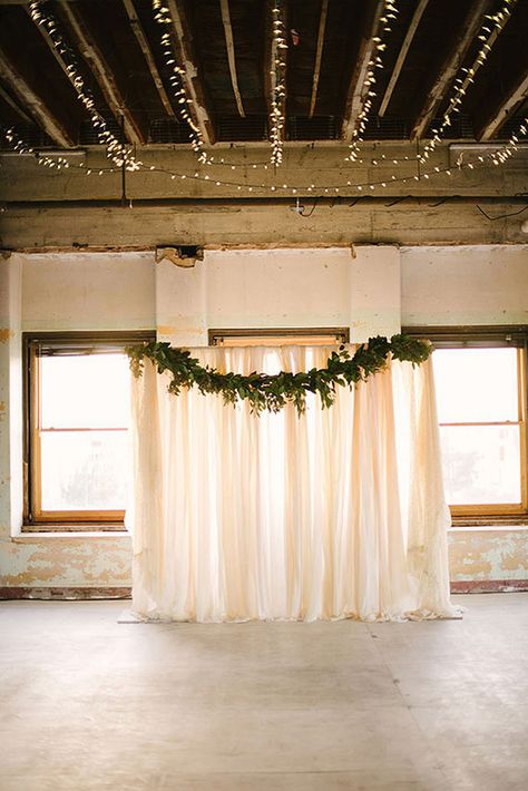 Ceremony Backdrop Indoor, Head Table Wedding Backdrop, Wedding Reception Backdrop, Rustic Wedding Decorations, Wedding Ceremony Ideas, Diy Wedding Backdrop, Decor Ikea, Oklahoma Wedding, Wedding Ceremony Backdrop