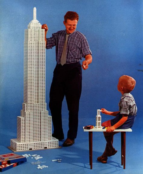 1950 House, Lego Airport, English Tudor Homes, Throwback Tuesday, Lego Display, Vintage Lego, Big People, Lego House, Lego Cars