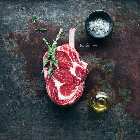 Shooting Raw Meat with Cannings Free Range Butcher — Two Loves Studio | Food Photography Carnicerias Ideas, Meat Art, Meat Love, Dark Food Photography, Pork Loin Recipes, Raw Meat, Best Meat, Food Photography Inspiration, Food Photography Styling