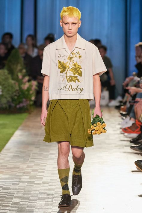 S.S. Daley Spring 2023 Ready-to-Wear Fashion Show | Vogue S S Daley, Spring 2023 Ready To Wear, 2023 Ready To Wear Collection, Mens Shorts Outfits, 2023 Ready To Wear, Men Fashion Show, Casual Day Dresses, Womenswear Fashion, Copenhagen Fashion Week