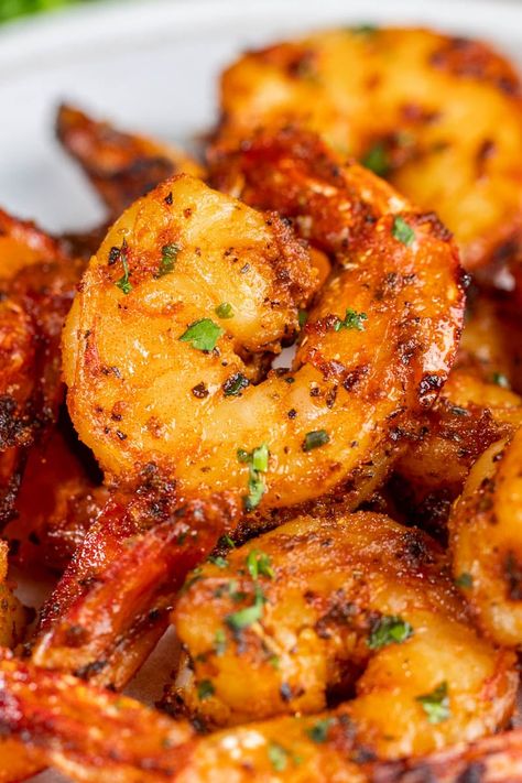 Easy Air Fryer Shrimp - The Stay At Home Chef Airfryer Shrimp Frozen, Fried Shrimp In Air Fryer, Air Fryer Frozen Shrimp, Easy Air Fryer Shrimp, Shrimp In Air Fryer, Shrimp Air Fryer, Air Fryer Shrimp, Spicy Shrimp Recipes, Easy Dinner Options