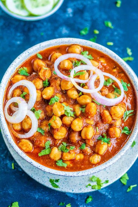 Chhole Recipe, Punjabi Chole, Kabuli Chana, Chole Masala, Stovetop Pressure Cooker, Masala Tea, Popular Side Dishes, Chai Recipe, Masala Recipe