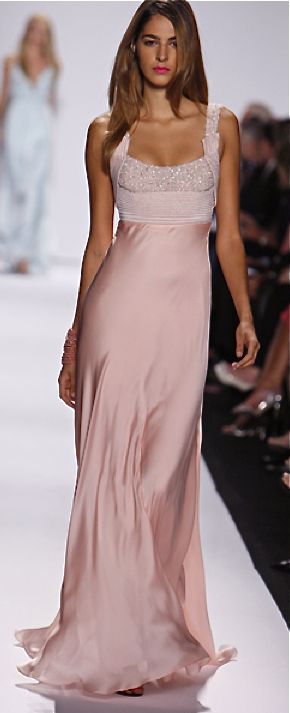 Badgley Mischka. Like the bottom and the color 파티 드레스, Elegantes Outfit, Gorgeous Gowns, Looks Style, Badgley Mischka, Beautiful Gowns, Fancy Dresses, Dream Dress, Couture Fashion