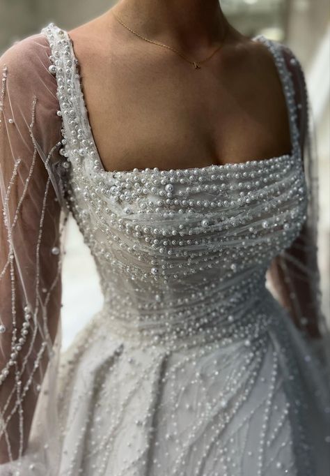 Simple Elegant Wedding Dress, Pearl Wedding Dress, Boda Mexicana, Fancy Wedding Dresses, Dream Wedding Ideas Dresses, Stunning Wedding Dresses, Wedding Dress Shoes, Classy Wedding, Fairytale Dress