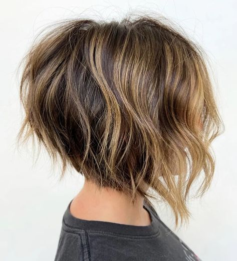 Natural Ash Brown Hair, Medium Stacked Haircuts, Bob Panjang, Bob Haircut Back View, Straight Thick Hair, Short Stacked Haircuts, Line Bob Haircut, Stacked Haircuts, Short Hair Highlights