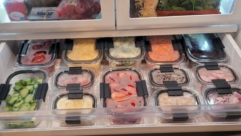 Woman’s ‘genius’ homemade salad hack divides internet | Kidspot Salad Bar Fridge Drawer, In Home Salad Bar, At Home Salad Bar In Fridge, Salad Bar In Fridge Drawer, Fridge Salad Bar Ideas, Refrigerator Salad Bar, Fridge Salad Bar, Home Salad Bar, Diy Salad Bar