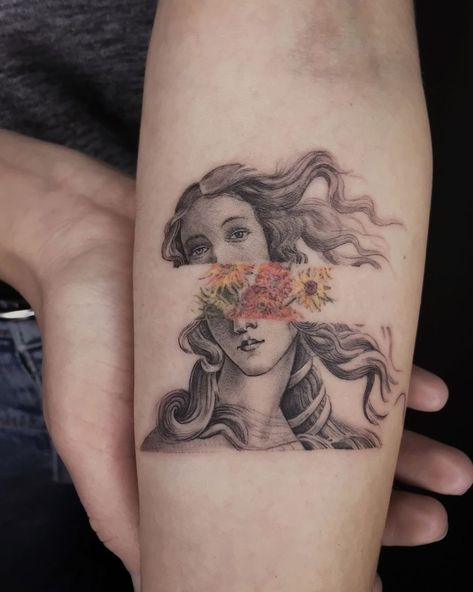 Black And White Tattoo Ideas, Aphrodite Tattoos, Aphrodite Tattoo, Venus Tattoo, Rock Tattoo, History Tattoos, Tattoo Skin, Floral Tattoo Sleeve, Tattoo Style Drawings