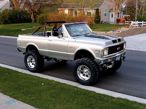 Red Riding Hood by AMSBT on deviantART Trucks Gmc, Chevy Blazer K5, 72 Chevy Truck, K5 Blazer, Lifted Chevy, Lifted Chevy Trucks, Jeep 4x4, Gm Trucks, Chevy Pickups