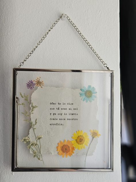 Transparent decorative frame with poetic verses of the author's own authorship, with dried pressed flowers. NON-CUSTOMIZABLE VERSION: if you want your personalized frame contact me. Pressed Flower Frame Ideas, Flower Poem, Pressed Flowers Frame, Pressed Flower Frame, Flower Picture Frames, Dried Pressed Flowers, Pressed Flower Crafts, Dried And Pressed Flowers, Decorative Frame